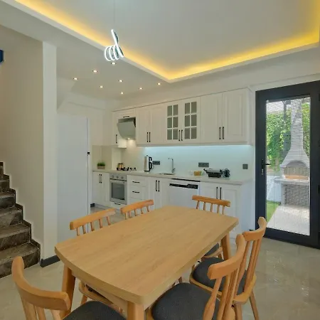 Detached With Private Pool - Oludeniz, * 费特希耶