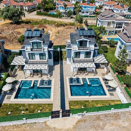 Detached With Private Pool - Oludeniz, 别墅 费特希耶