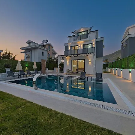 Detached With Private Pool - Oludeniz, פאטהיה